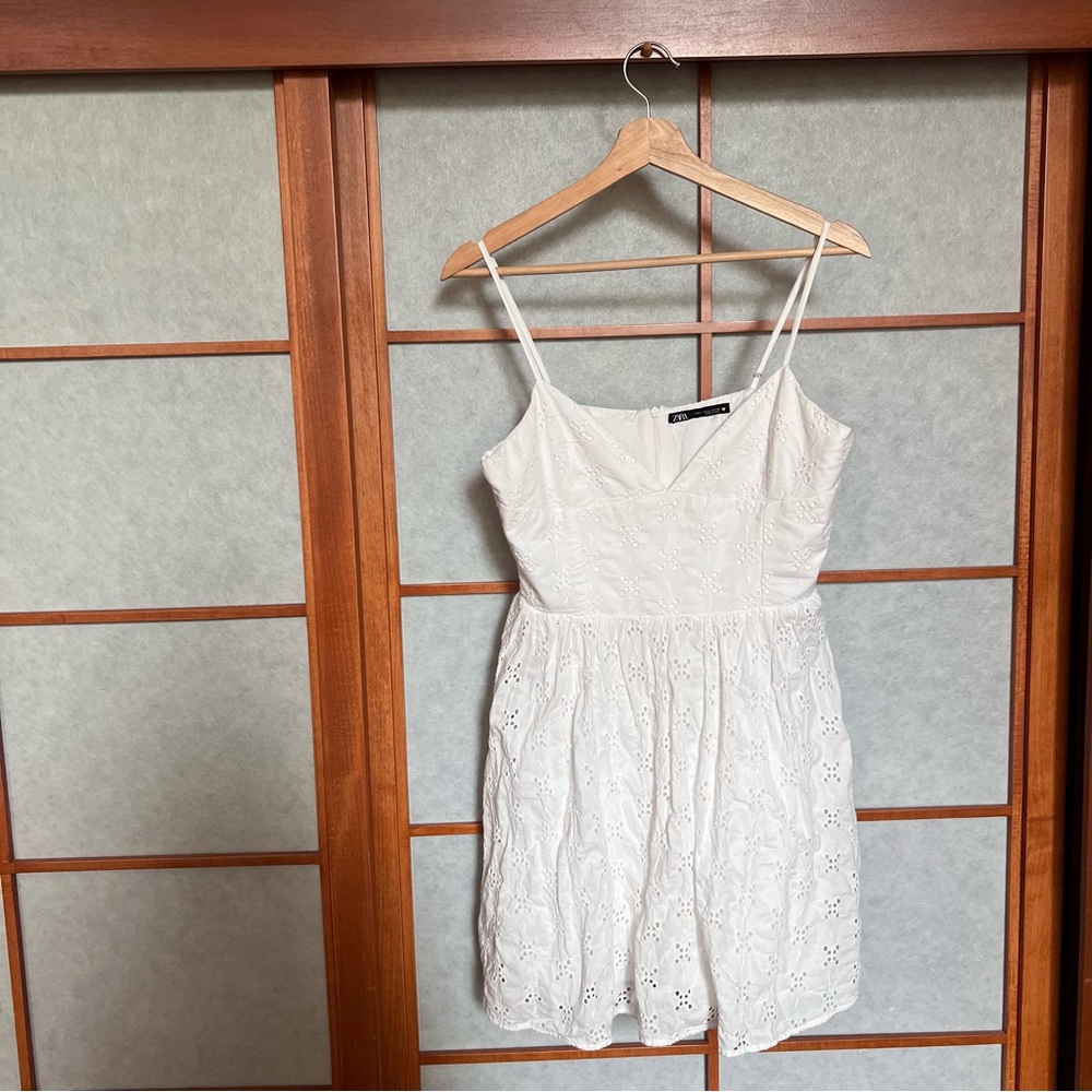 Zara White Eyelet Cotton Summer Sundress Large Embroidered